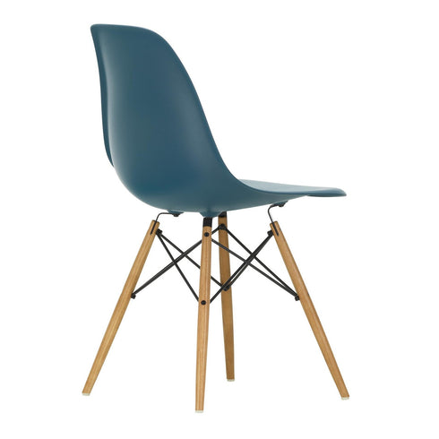 Cadeira Eames em Plástico DSW / Base maple